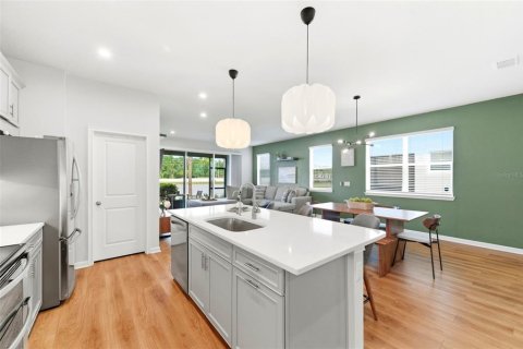 Townhouse in VOLANTI in Lutz, Florida 3 bedrooms, 207.17 sq.m. № 2151079 - photo 10