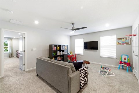 Townhouse in VOLANTI in Lutz, Florida 3 bedrooms, 207.17 sq.m. № 2151079 - photo 23