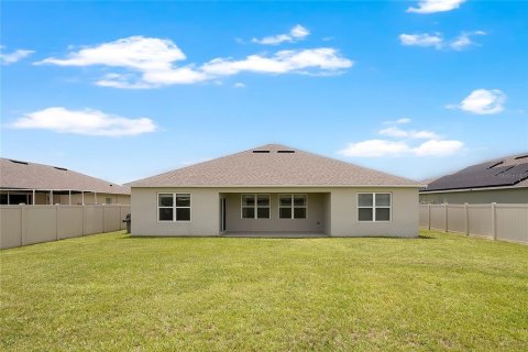 House in Auburndale, Florida 4 bedrooms, 219.25 sq.m. № 1828346 - photo 25