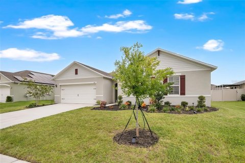 House in Auburndale, Florida 4 bedrooms, 219.25 sq.m. № 1828346 - photo 3