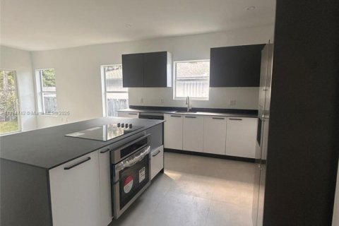 Casa en venta en Fort Lauderdale, Florida, 3 dormitorios, 148.64 m2 № 2015345 - foto 5