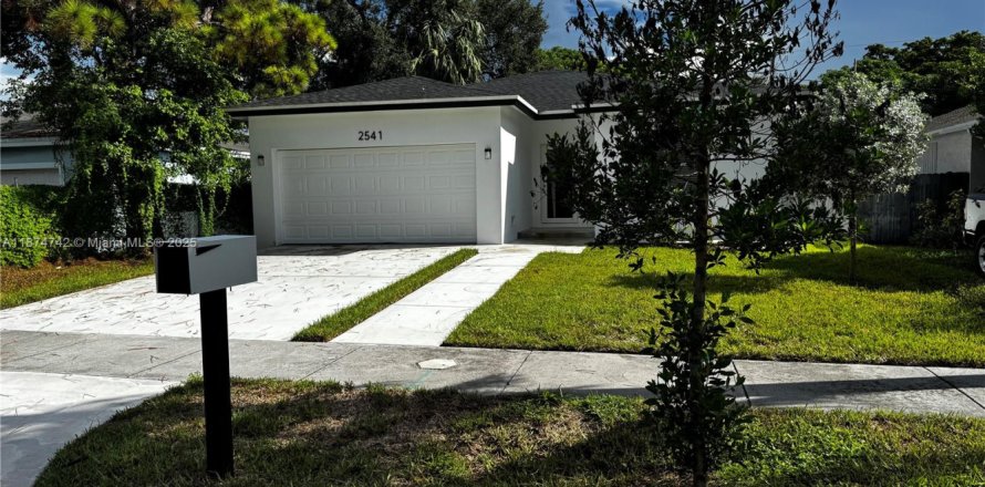 Casa en Fort Lauderdale, Florida 3 dormitorios, 148.64 m2 № 2015345