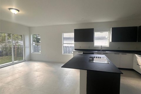 Casa en venta en Fort Lauderdale, Florida, 3 dormitorios, 148.64 m2 № 2015345 - foto 4
