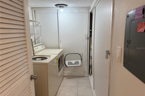 Снять в аренду кондоминиум в Клируотер, Флорида 4 комнаты, 126.72м2, № 1751641 - фото 16