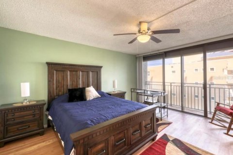 Снять в аренду кондоминиум в Клируотер, Флорида 4 комнаты, 126.72м2, № 1751641 - фото 17