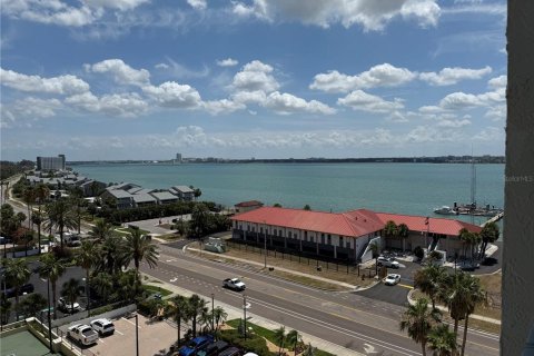 Снять в аренду кондоминиум в Клируотер, Флорида 4 комнаты, 126.72м2, № 1751641 - фото 30