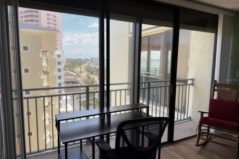 Снять в аренду кондоминиум в Клируотер, Флорида 4 комнаты, 126.72м2, № 1751641 - фото 20