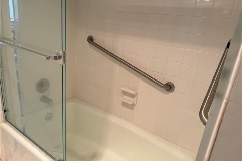 Снять в аренду кондоминиум в Клируотер, Флорида 4 комнаты, 126.72м2, № 1751641 - фото 24