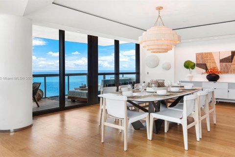 Condo in Miami Beach, Florida, 4 bedrooms  № 2022973 - photo 30