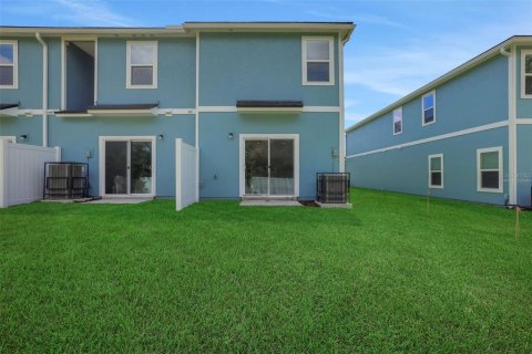 Townhouse in Jacksonville, Florida 4 bedrooms, 144.65 sq.m. № 1792851 - photo 4