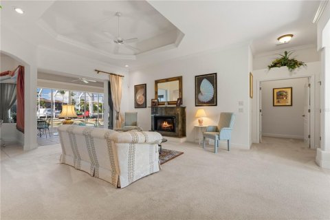 Villa ou maison à vendre à Punta Gorda, Floride: 5 chambres, 365.66 m2 № 2403380 - photo 18
