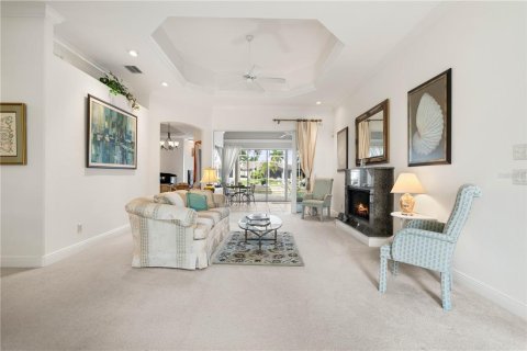 Villa ou maison à vendre à Punta Gorda, Floride: 5 chambres, 365.66 m2 № 2403380 - photo 17