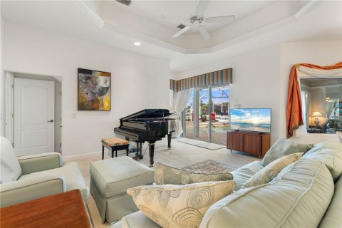 Villa ou maison à vendre à Punta Gorda, Floride: 5 chambres, 365.66 m2 № 2403380 - photo 27