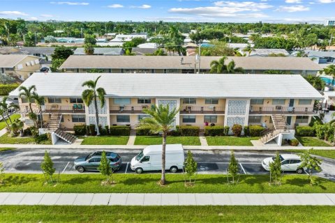 Condo in Fort Lauderdale, Florida, 1 bedroom  № 2028943 - photo 2