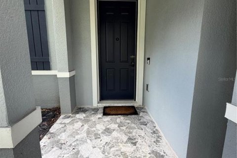 Villa ou maison à vendre à Apopka, Floride: 4 chambres, 175.96 m2 № 2411602 - photo 4