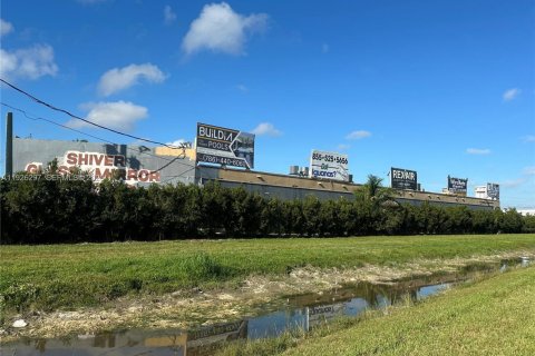 Commercial property in Florida City, Florida № 1986147 - photo 16