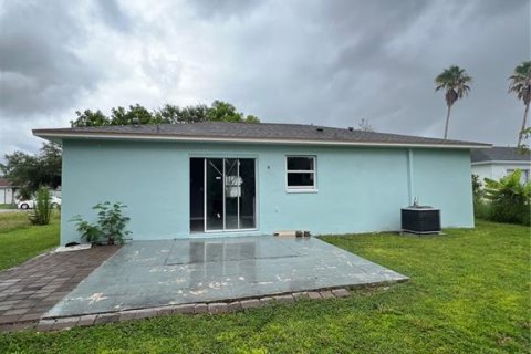 House in Palmetto, Florida 3 bedrooms, 97.83 sq.m. № 1656675 - photo 16