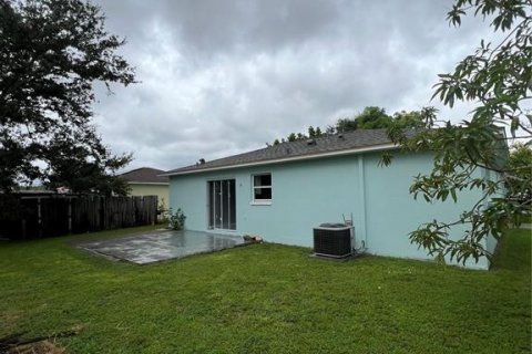 House in Palmetto, Florida 3 bedrooms, 97.83 sq.m. № 1656675 - photo 17