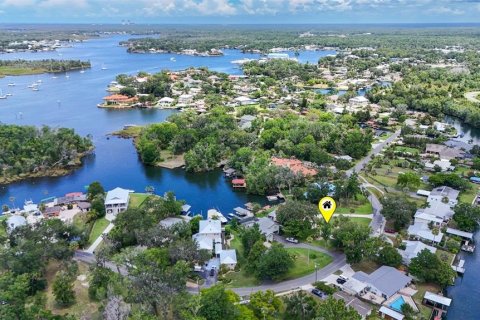 House in Crystal River, Florida 3 bedrooms, 330.64 sq.m. № 1800003 - photo 8