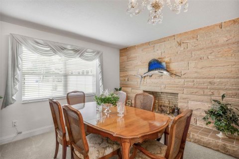 House in Crystal River, Florida 3 bedrooms, 330.64 sq.m. № 1800003 - photo 23