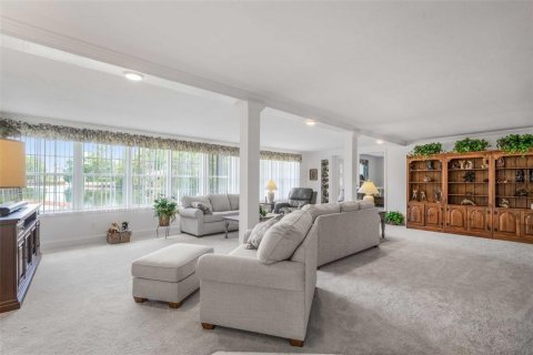 House in Crystal River, Florida 3 bedrooms, 330.64 sq.m. № 1800003 - photo 25