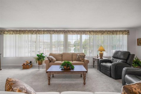 House in Crystal River, Florida 3 bedrooms, 330.64 sq.m. № 1800003 - photo 16