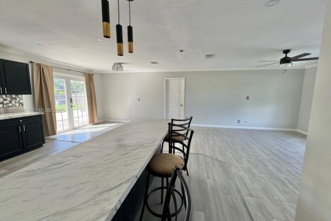 Купить виллу или дом в Порт-Сент-Луси, Флорида 3 спальни, 109.25м2, № 1990965 - фото 15