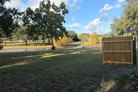 Casa en venta en Port St. Lucie, Florida, 3 dormitorios, 109.25 m2 № 1990965 - foto 20