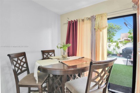 Купить кондоминиум в Майами, Флорида 3 спальни, 108.97м2, № 1850347 - фото 6