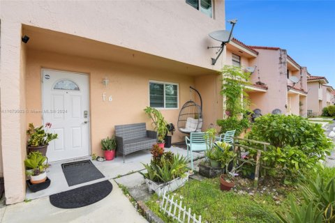 Купить кондоминиум в Майами, Флорида 3 спальни, 108.97м2, № 1850347 - фото 23