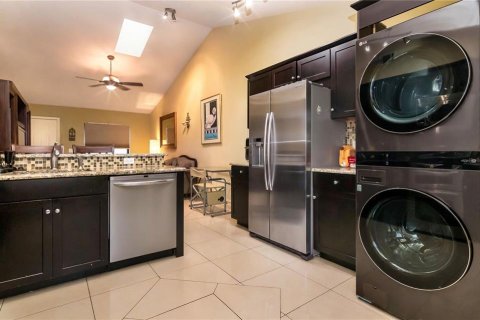Condominio en venta en Winter Garden, Florida, 2 dormitorios, 86.4 m2 № 1571730 - foto 8