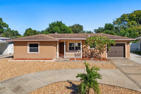 Villa ou maison à Largo, Floride 2 chambres, 148.64 m2 № 2416908