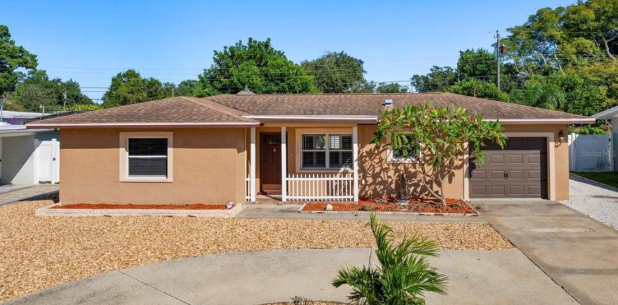 Villa ou maison à Largo, Floride 2 chambres, 148.64 m2 № 2416908