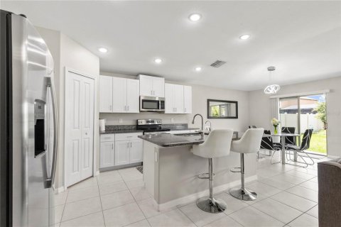 Villa ou maison à vendre à Wesley Chapel, Floride: 4 chambres, 180.14 m2 № 2287611 - photo 17