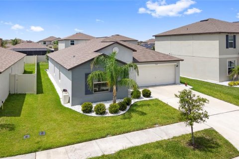 Villa ou maison à vendre à Wesley Chapel, Floride: 4 chambres, 180.14 m2 № 2287611 - photo 4