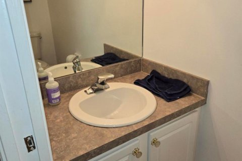 Townhouse in West Palm Beach, Florida 2 bedrooms, 112.5 sq.m. № 2278811 - photo 21