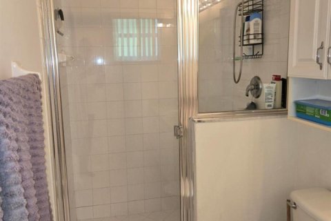 Townhouse in West Palm Beach, Florida 2 bedrooms, 112.5 sq.m. № 2278811 - photo 17
