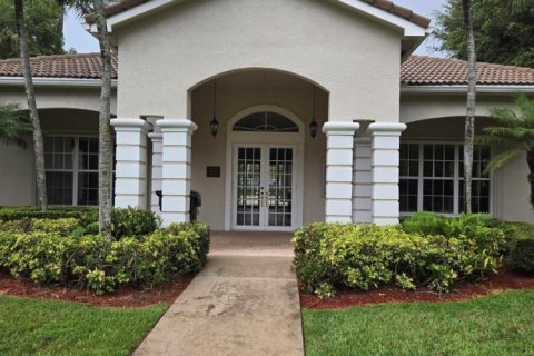 Townhouse in West Palm Beach, Florida 2 bedrooms, 112.5 sq.m. № 2278811 - photo 4