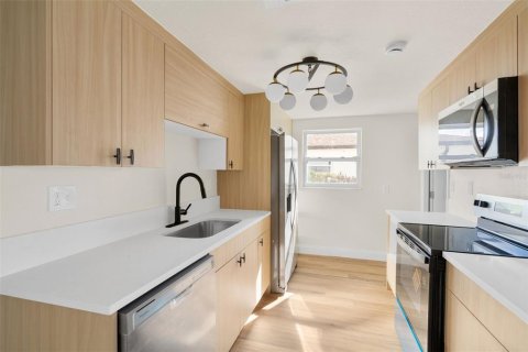 Купить виллу или дом в Гудзон, Флорида 4 комнаты, 121.89м2, № 2205908 - фото 12