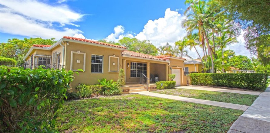 House in Miami, Florida 3 bedrooms, 180.14 sq.m. № 1953611