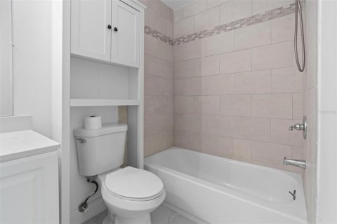 Casa en venta en Pinellas Park, Florida, 1 dormitorio, 83.8 m2 № 2217736 - foto 19