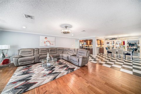 Casa en venta en Tampa, Florida, 3 dormitorios, 261.33 m2 № 2128897 - foto 12