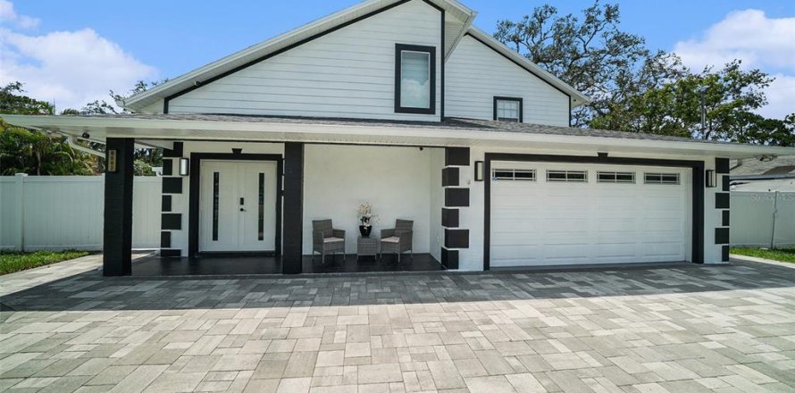 Casa en Tampa, Florida 3 dormitorios, 261.33 m2 № 2128897