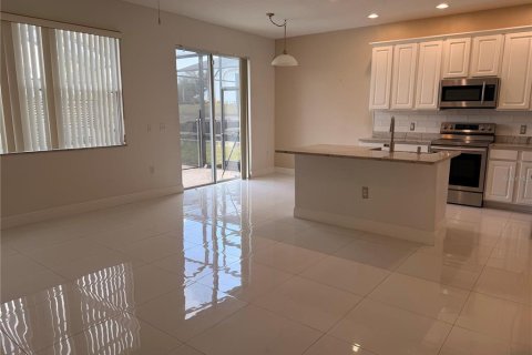 Villa ou maison à louer à Davenport, Floride: 4 chambres, 173.54 m2 № 2233799 - photo 16