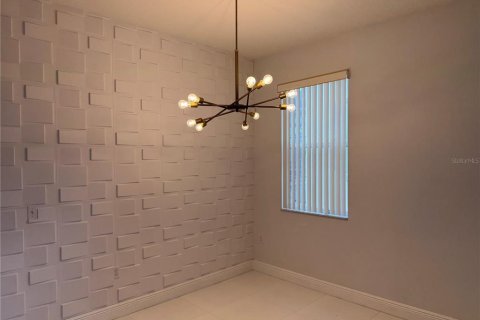 Villa ou maison à louer à Davenport, Floride: 4 chambres, 173.54 m2 № 2233799 - photo 4