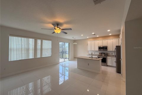 Villa ou maison à louer à Davenport, Floride: 4 chambres, 173.54 m2 № 2233799 - photo 12