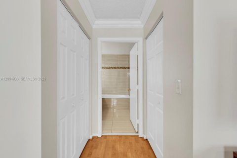 Villa ou maison à vendre à Miramar, Floride: 3 chambres, 172.98 m2 № 2279525 - photo 22
