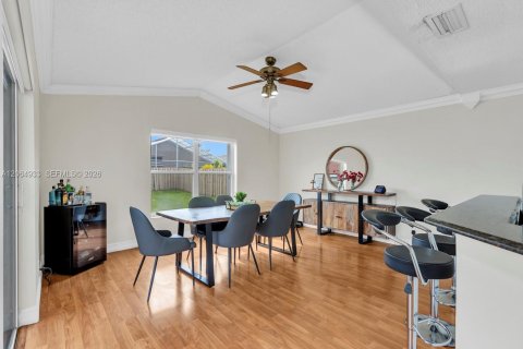 Villa ou maison à vendre à Miramar, Floride: 3 chambres, 172.98 m2 № 2279525 - photo 7