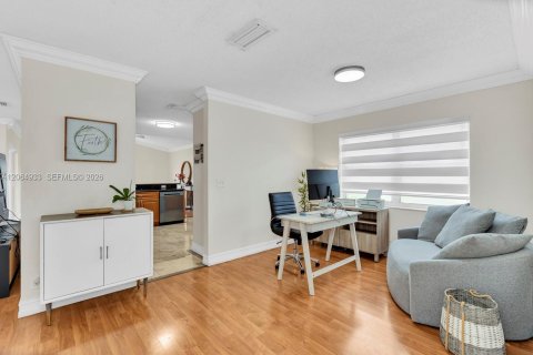 Villa ou maison à vendre à Miramar, Floride: 3 chambres, 172.98 m2 № 2279525 - photo 15