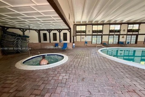 Condominio en venta en Lauderhill, Florida, 2 dormitorios, 106.84 m2 № 2011659 - foto 28
